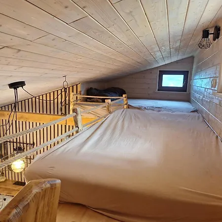 Na Detskej Zazitkovej Farme Fajnovo Apartmán