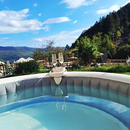 Na Detskej Zazitkovej Farme Fajnovo Lejlighed