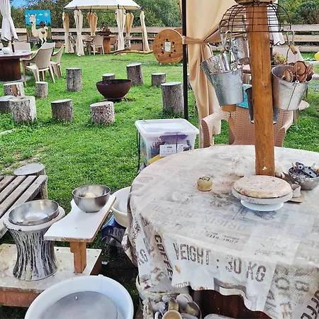 Na Detskej Zazitkovej Farme Fajnovo Apartmán Nova Bana